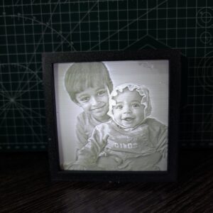 Home customised lithophane backlit frame